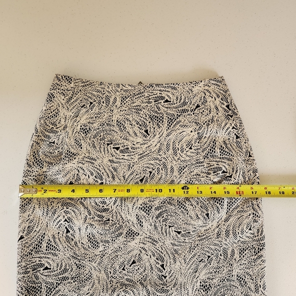 Club Monaco White Black Floral Pencil Skirt High Waisted Rise Office Work Cotton - Picture 7 of 9